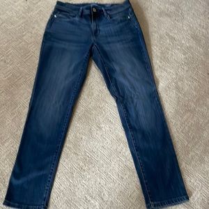 J JILL Authentic Fit slim ankle jeans size 6 worn a couple of times